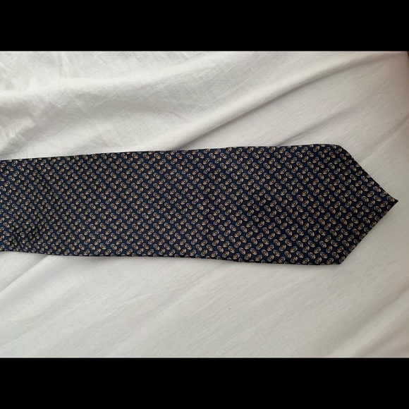 Vintage Designed Tie - Picture 1 of 2